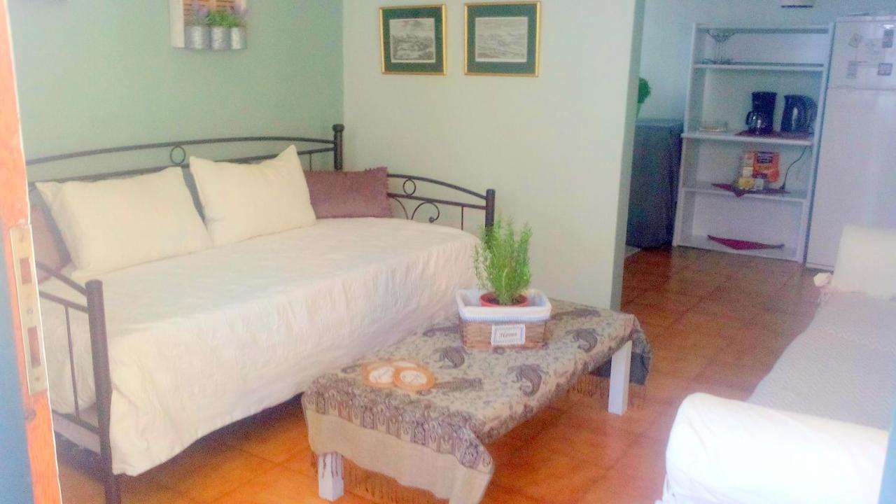 Estia Holiday Apartment & Studio Вати Экстерьер фото
