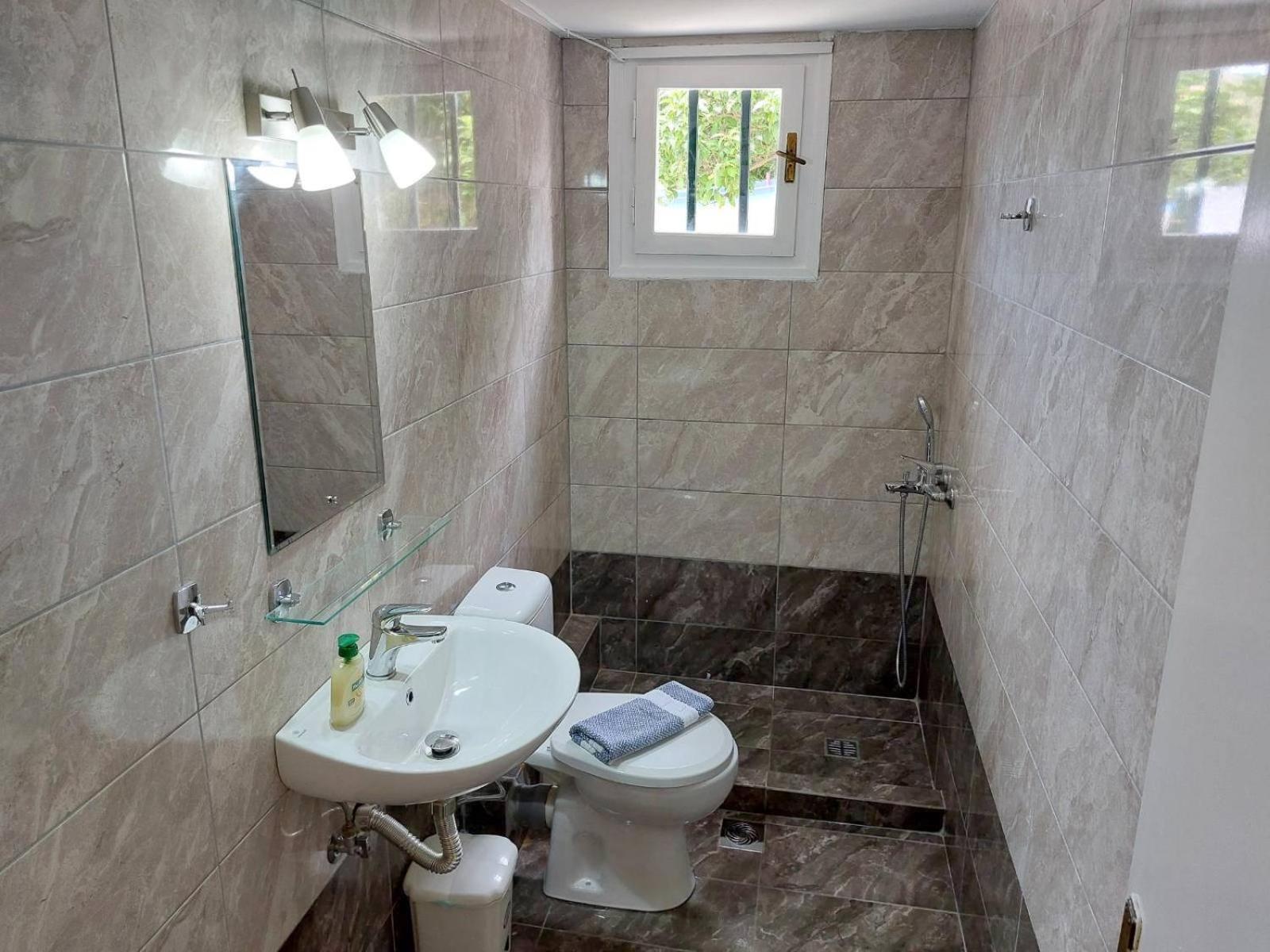 Estia Holiday Apartment & Studio Вати Экстерьер фото