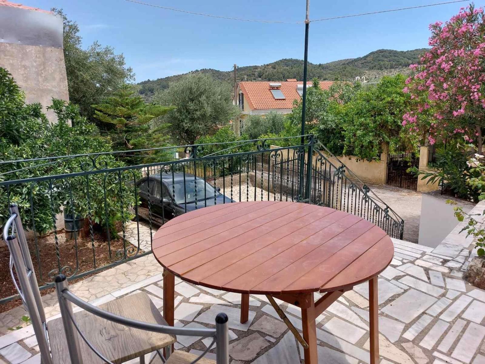 Estia Holiday Apartment & Studio Вати Экстерьер фото